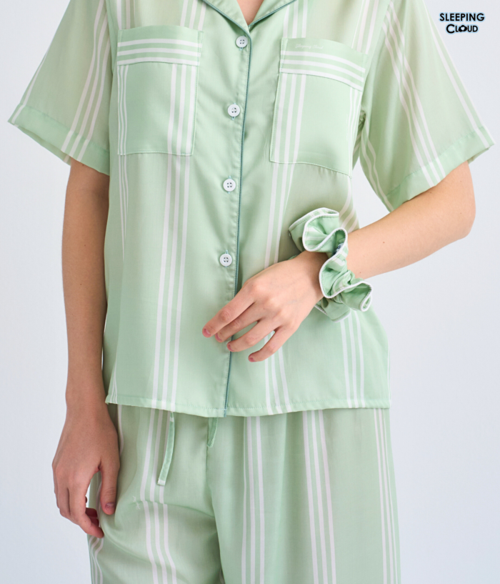 Make Up Your Day THREE STRIPE Short sleeves + Pants : Green - Image 3