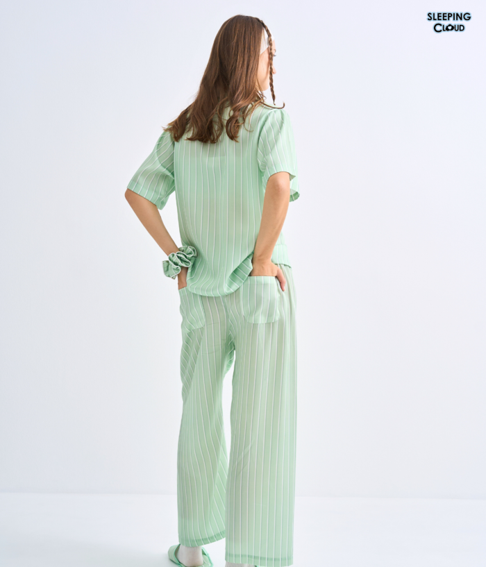 Make Up Your Day ONE STRIPE Short sleeves + Pants : Green - Image 3
