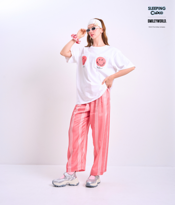 Braless T-Shirt set, White T-Shirt + Pants : Red - Image 2