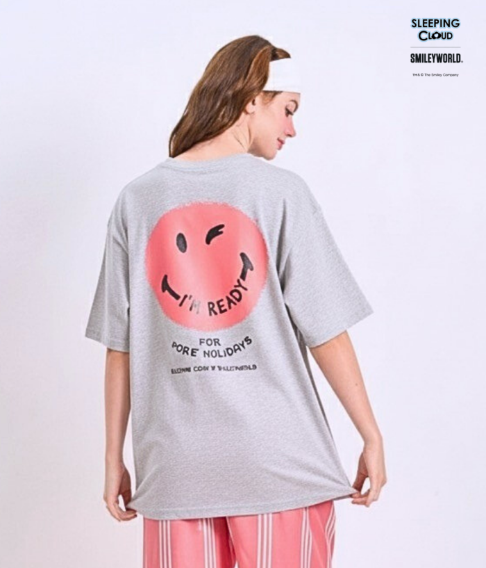 Braless T-Shirt set, Gray T-Shirt + Shorts : Red - Image 3