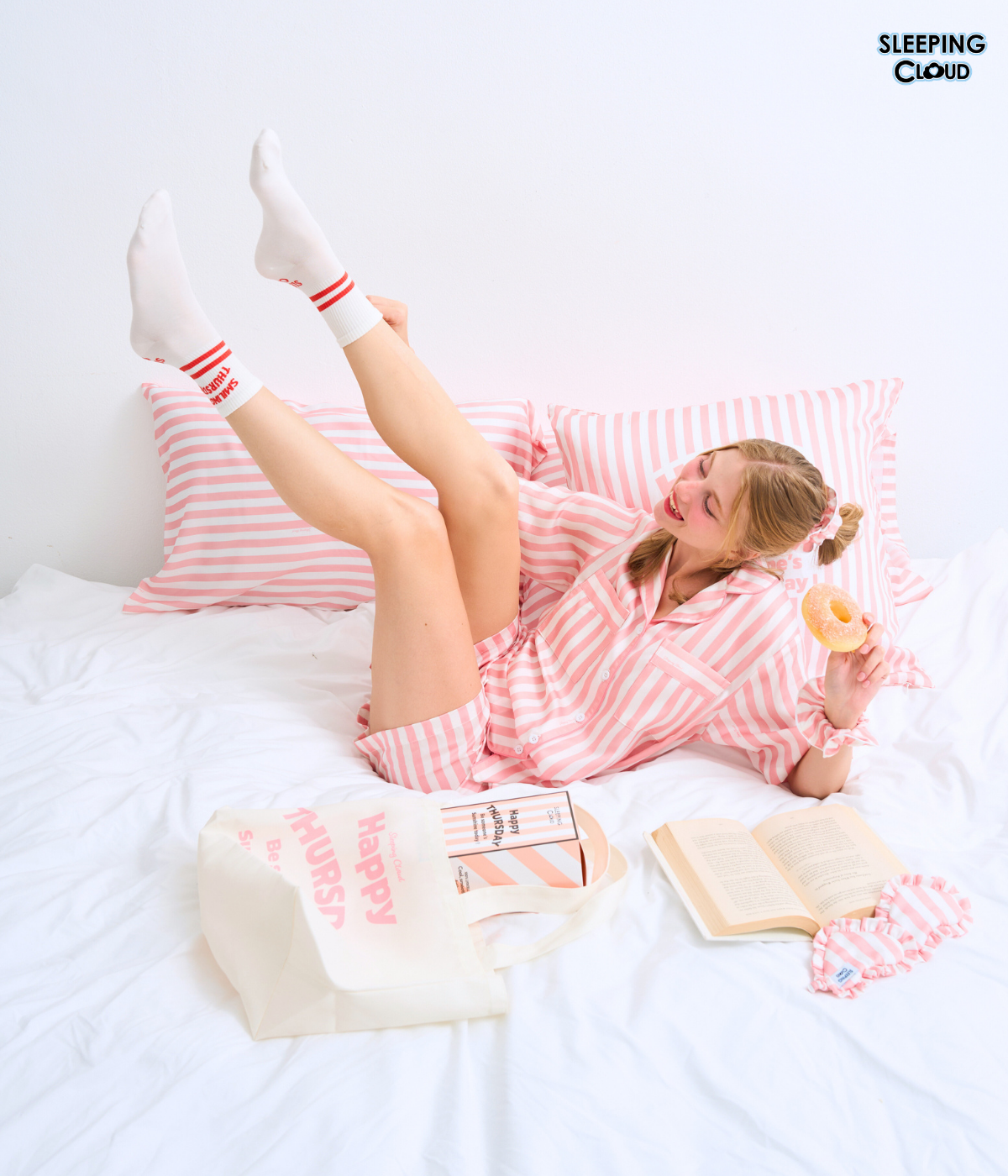 114 Seven Days : Sock - Image 1