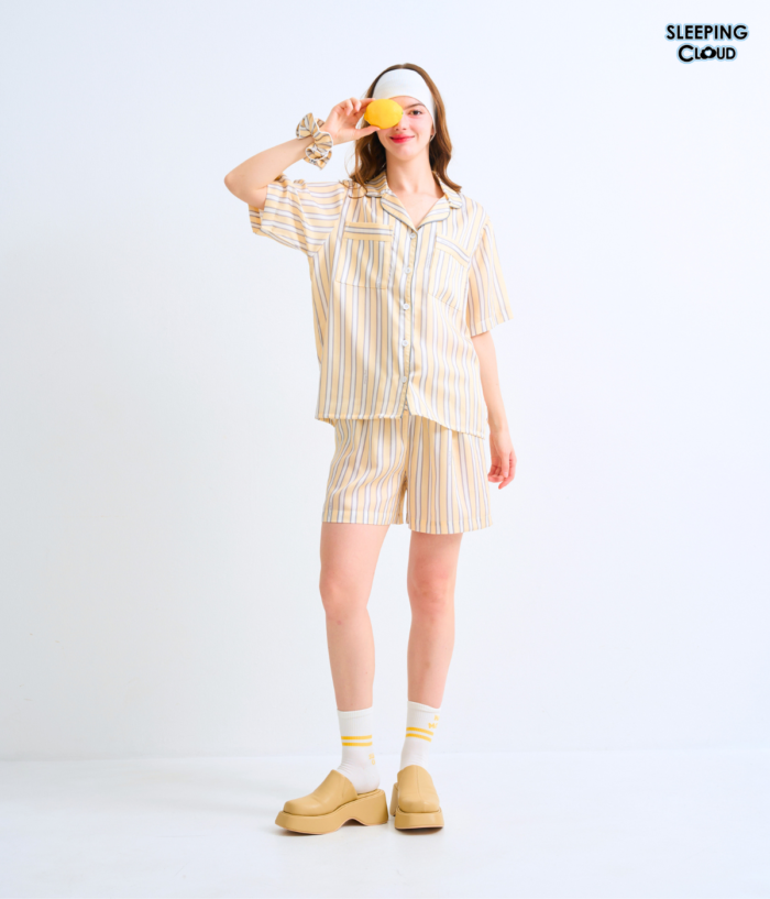 Simply Color  Short Sleeves + Shorts : Monday - Image 2