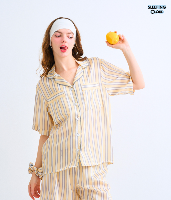 Simply Color  Short Sleeves + Shorts : Monday - Image 4