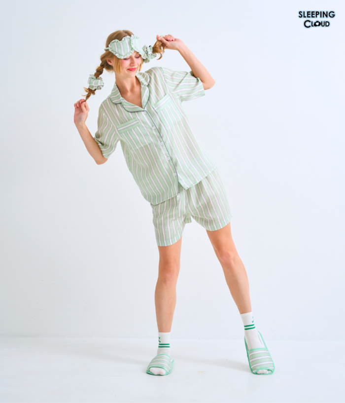 Simply Color  Short Sleeves + Shorts : Wednesday - Image 8