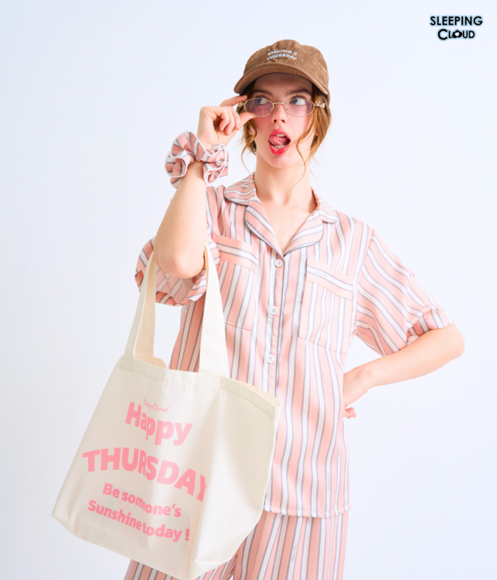 Simply Color  Short Sleeves + Shorts : Thursday - Image 4