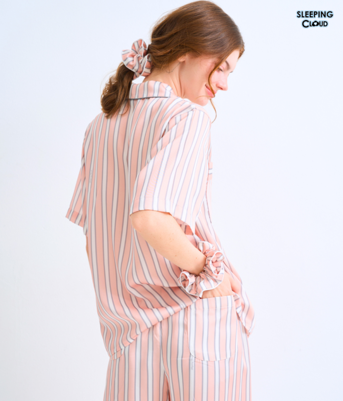 Simply Color  Short Sleeves + Shorts : Thursday - Image 6