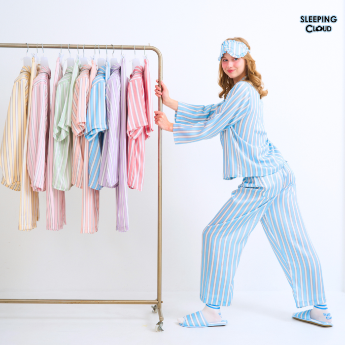 Simply Color  Short Sleeves + Shorts : friday - Image 3