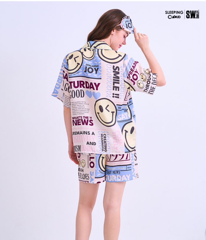 Newspaper :  Short sleeves +  Shorts  :  Saturday - Image 8